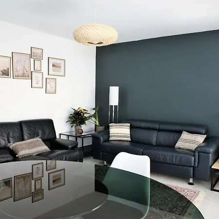 Apartment T3 Plein Centre Saint-Raphael (Var)