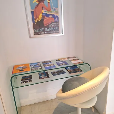 T3 Plein Centre * Saint-Raphael (Var)